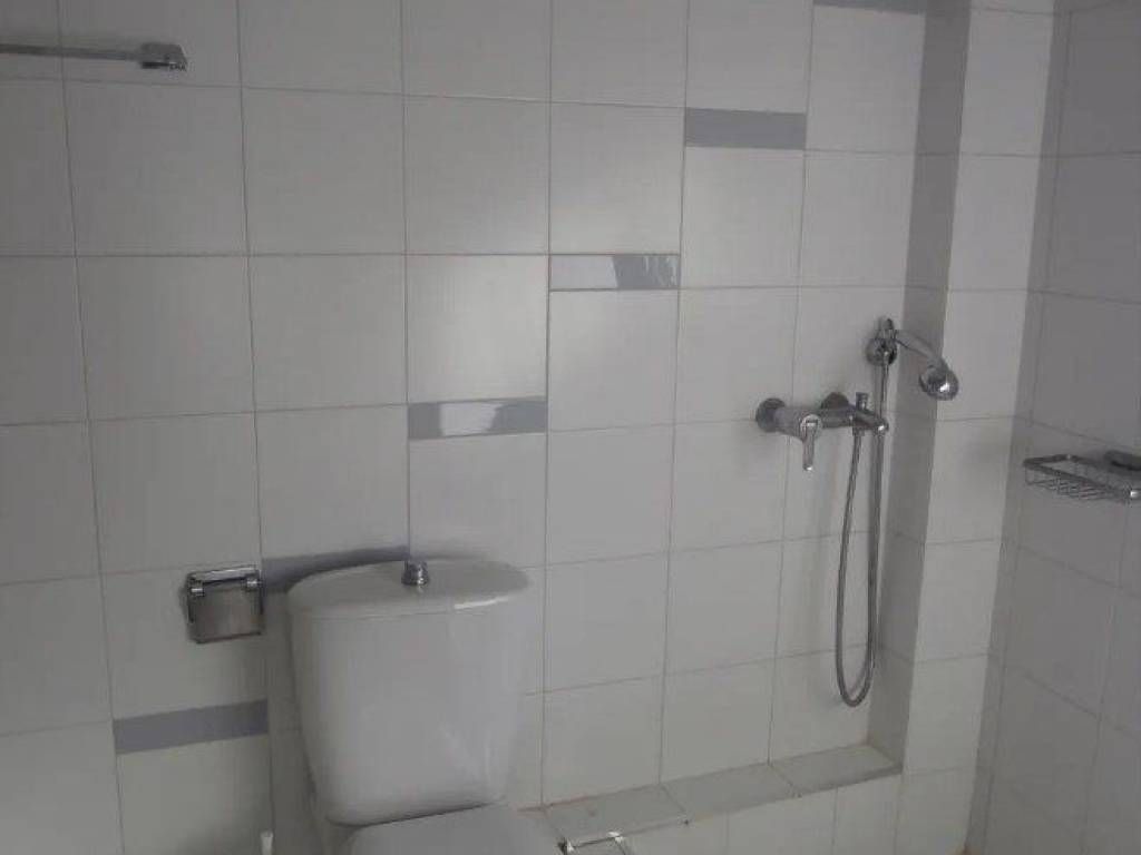 Forumland Real Estate, Μπάνιο