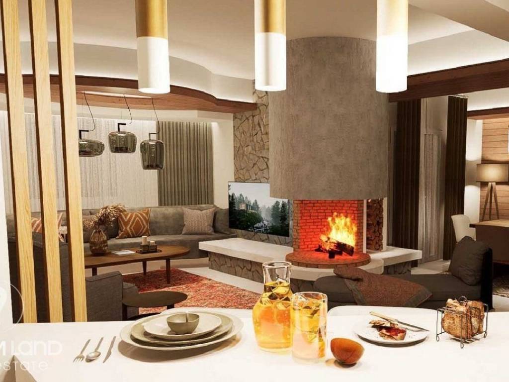 Forumland Real Estate, Σαλόνι