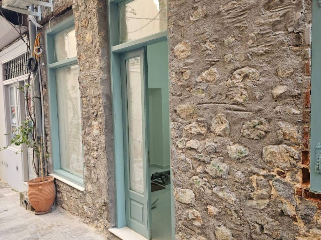 New luxurious store fully renovated