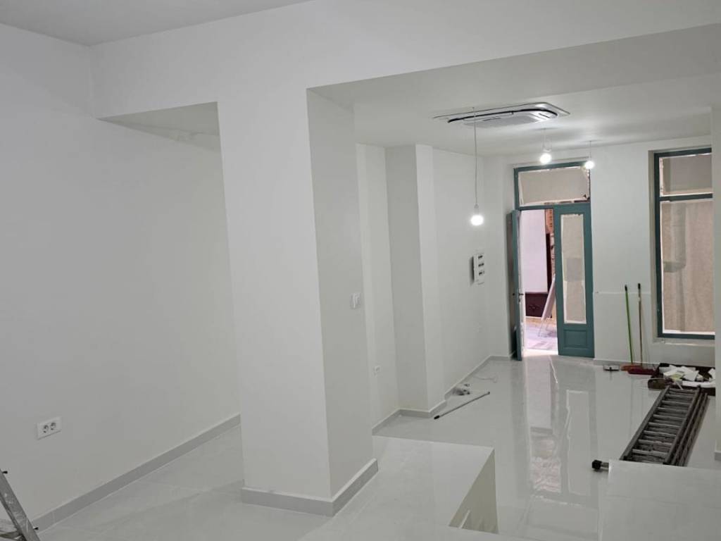 New luxurious store fully renovated