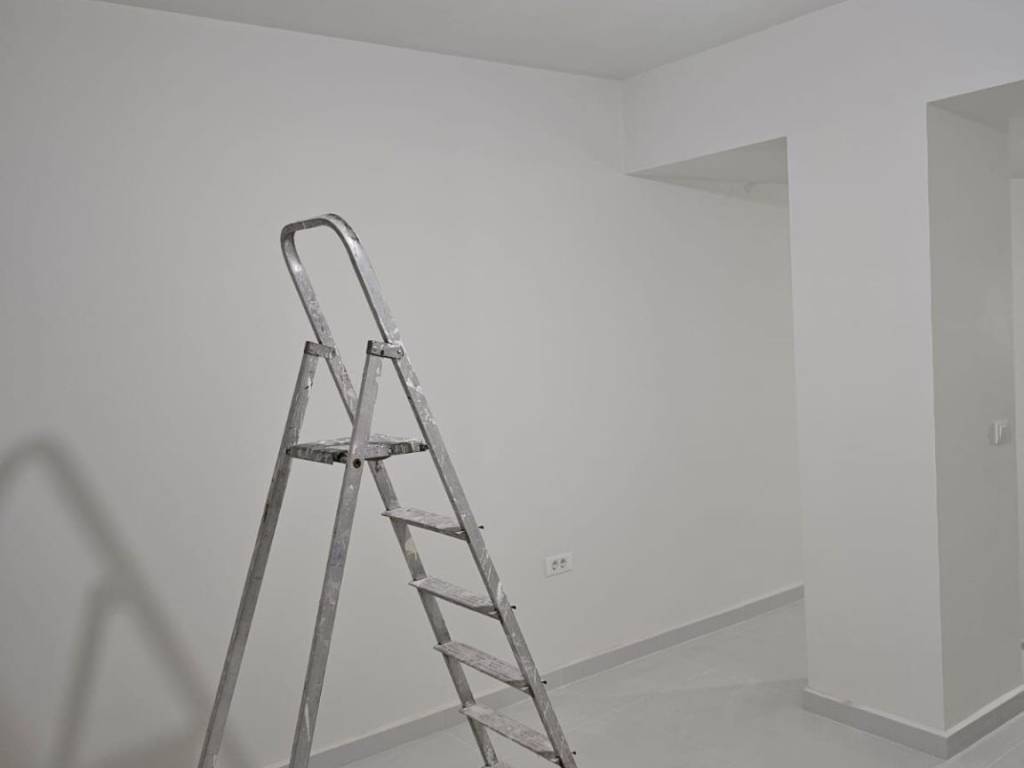 New luxurious store fully renovated