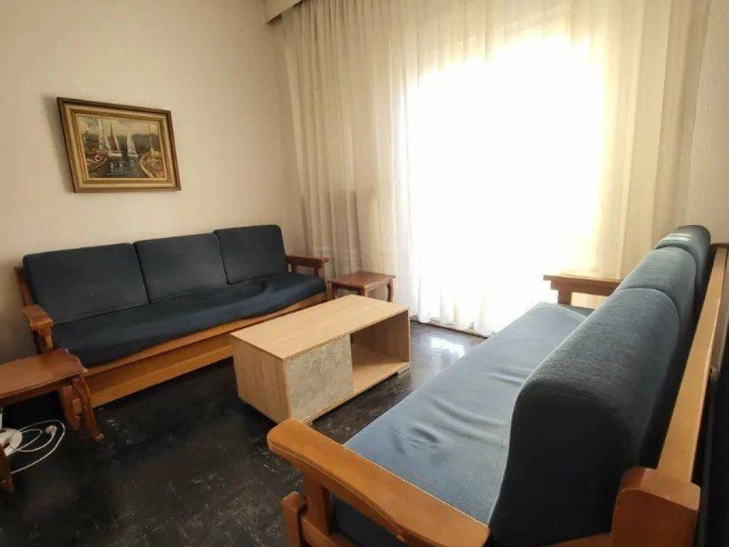 Forumland Real Estate, Σαλόνι