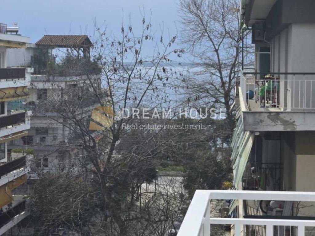 Θέα από μπαλκόνι