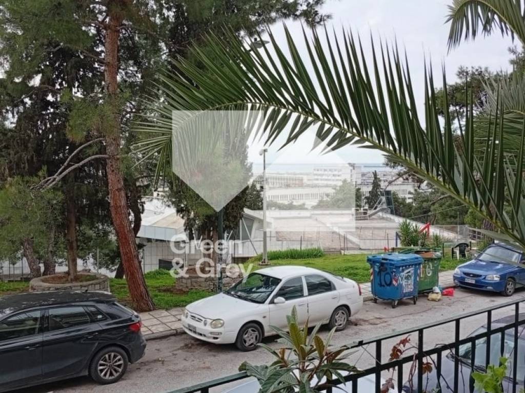 Θέα από μπαλκόνι