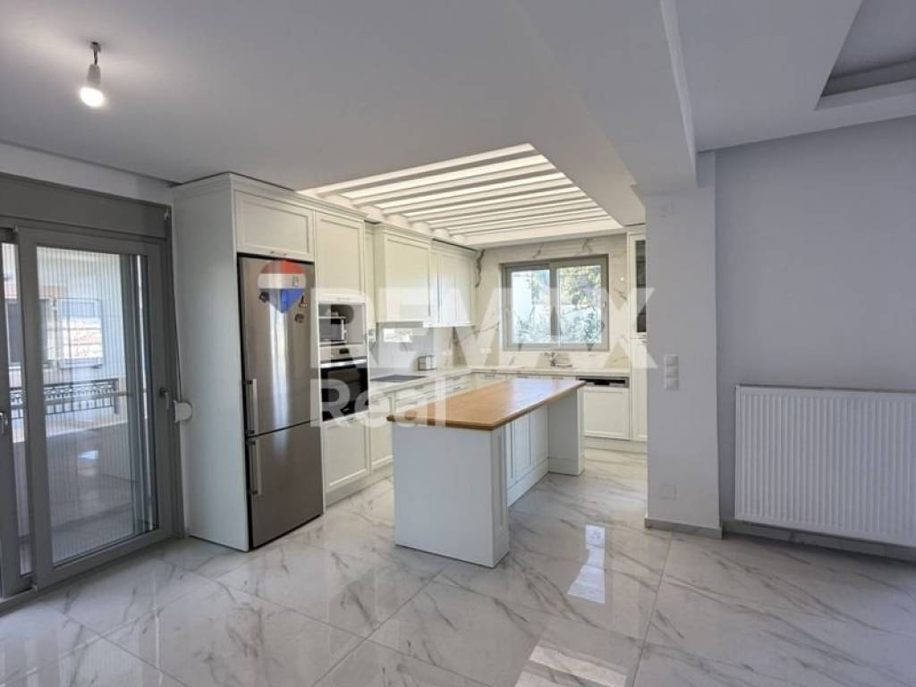 Σαλοκουζίνα