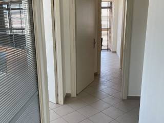 Forumland Real Estate, Epaggelmatikos grapheiakos choros 120t.m.