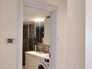 Forumland Real Estate, Μπάνιο