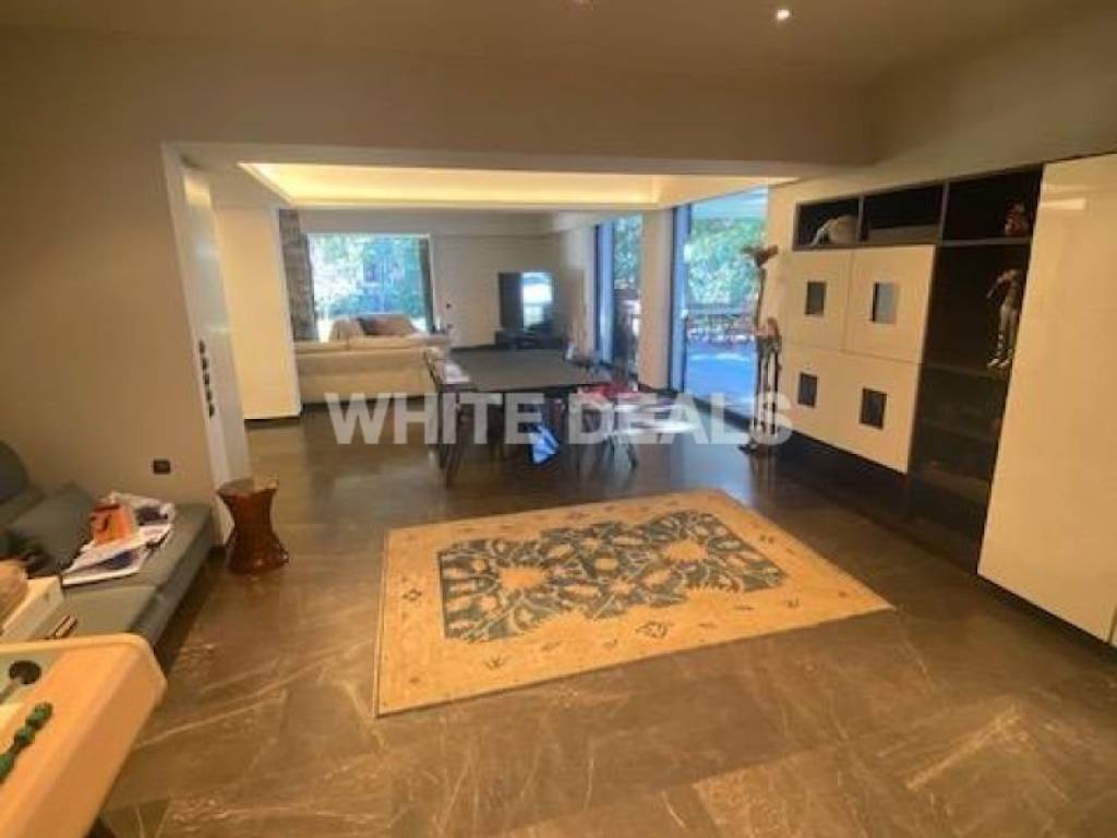 Σαλοτραπεζαρία