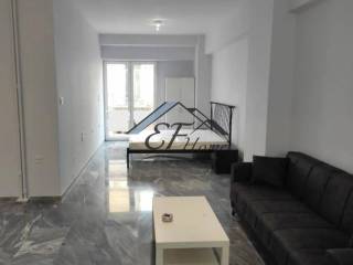 Ενιαίος χώρος σαλόνι-υπνοδωμάτιο