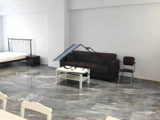 Ενιαίος χώρος σαλόνι-υπνοδωμάτιο