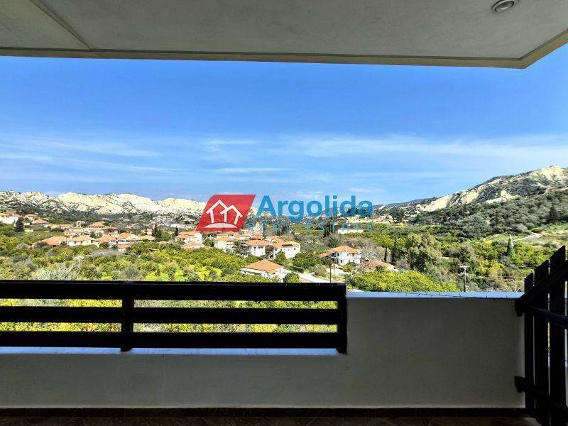 Θέα από μπαλκόνι