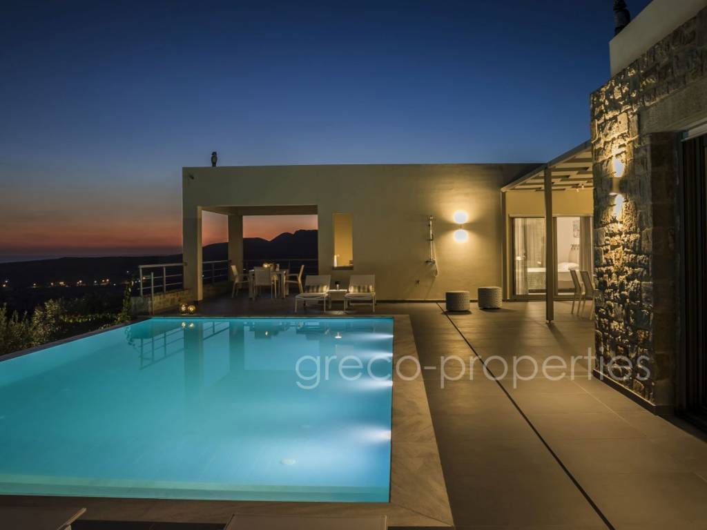 VILLA CASTLE VIEW III