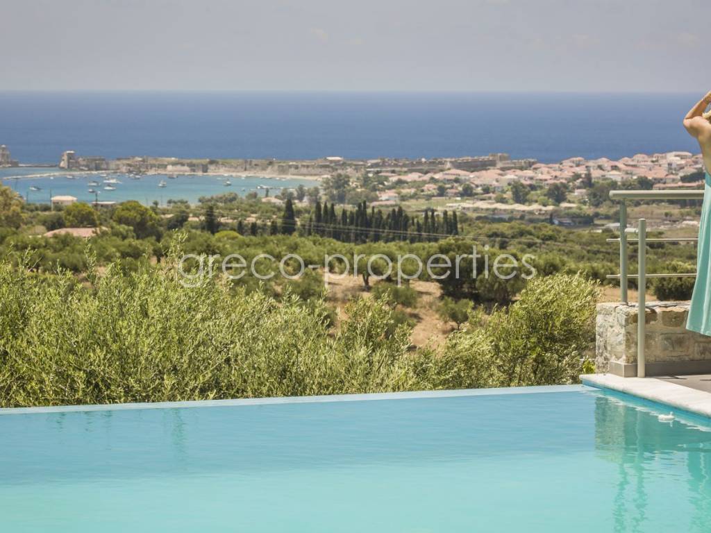 VILLA CASTLE VIEW III