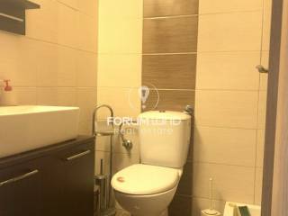 Forumland Real Estate, Μπάνιο