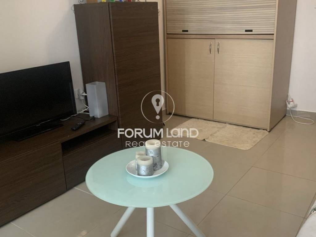 Forumland Real Estate, STUDIO