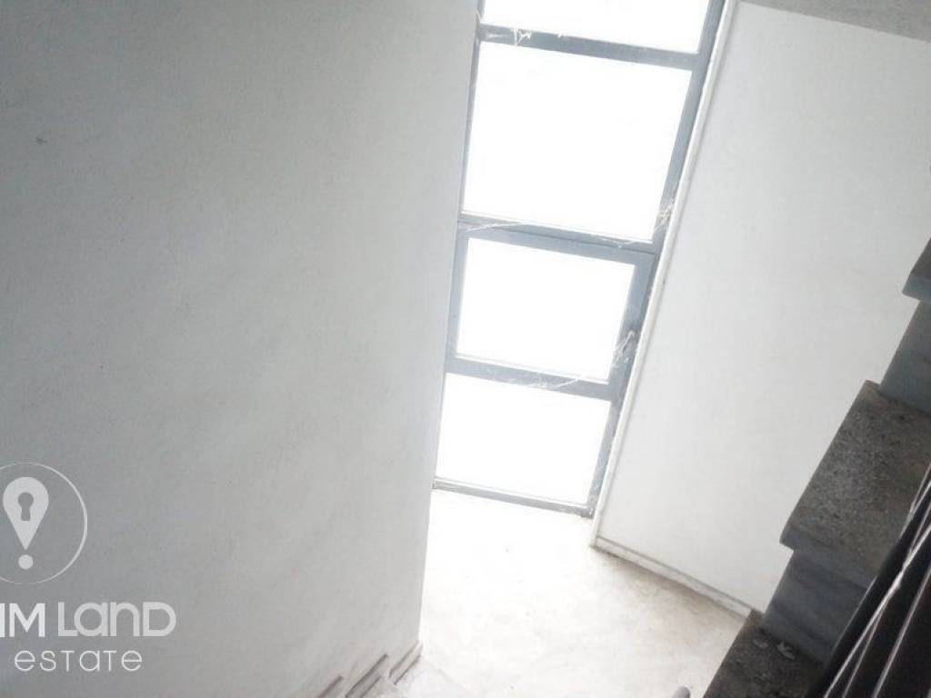 Forumland Real Estate, Επαγγελματικό κτίριο 3.000τ.μ.