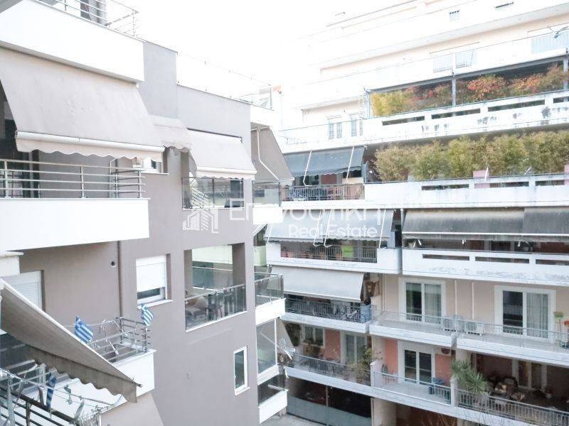 Θέα από μπαλκόνι