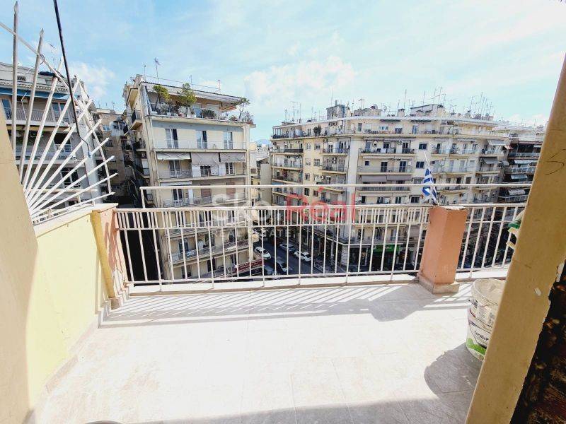 Θέα από μπαλκόνι