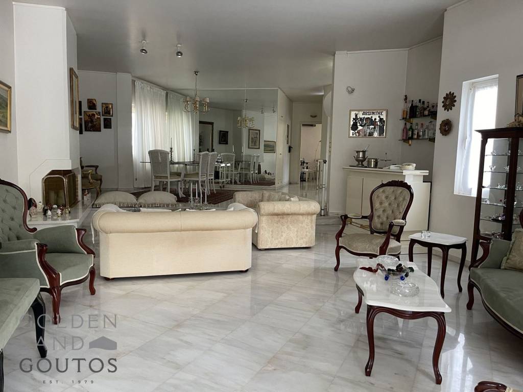 Εσωτερικοι χώροι