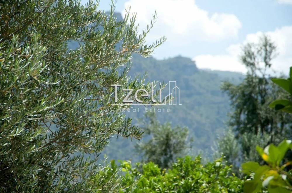 Θέα απο μπαλκόνι