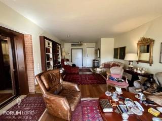 Forumland Real Estate, Σαλόνι