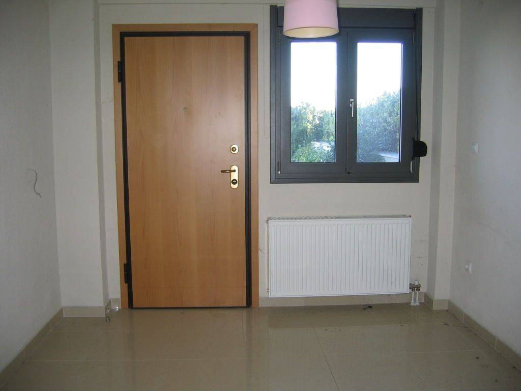 είσοδος υπόγειου