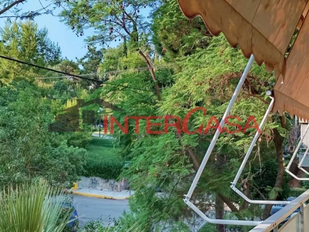 Θέα από μπαλκόνι