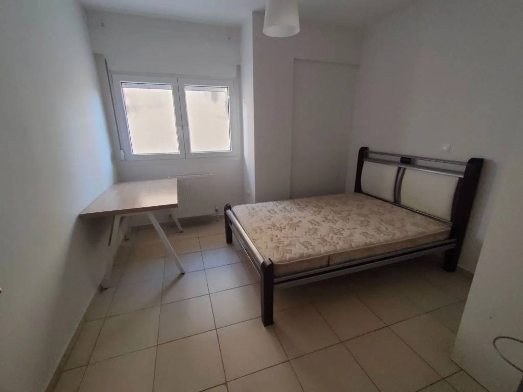 ANYPLACE MESITIKES YPERESIES