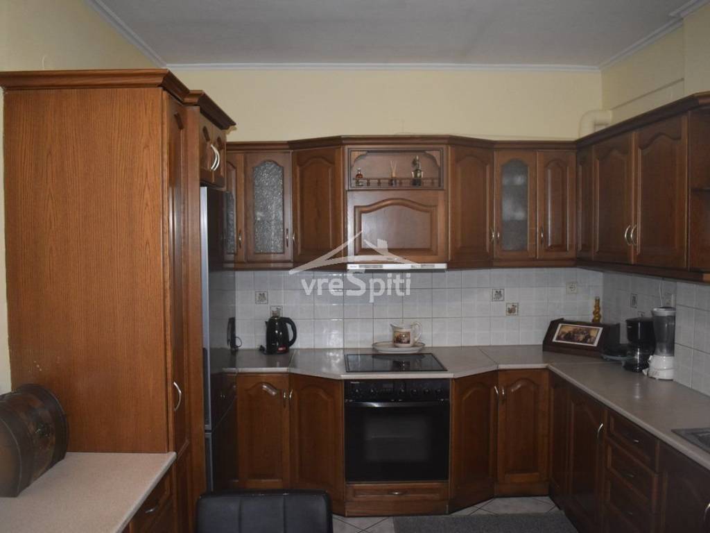 ΑΠΟΨΗ ΚΟΥΖΙΝΑΣ-ΚΑΤΩ ΕΠΙΠΕΔΟ