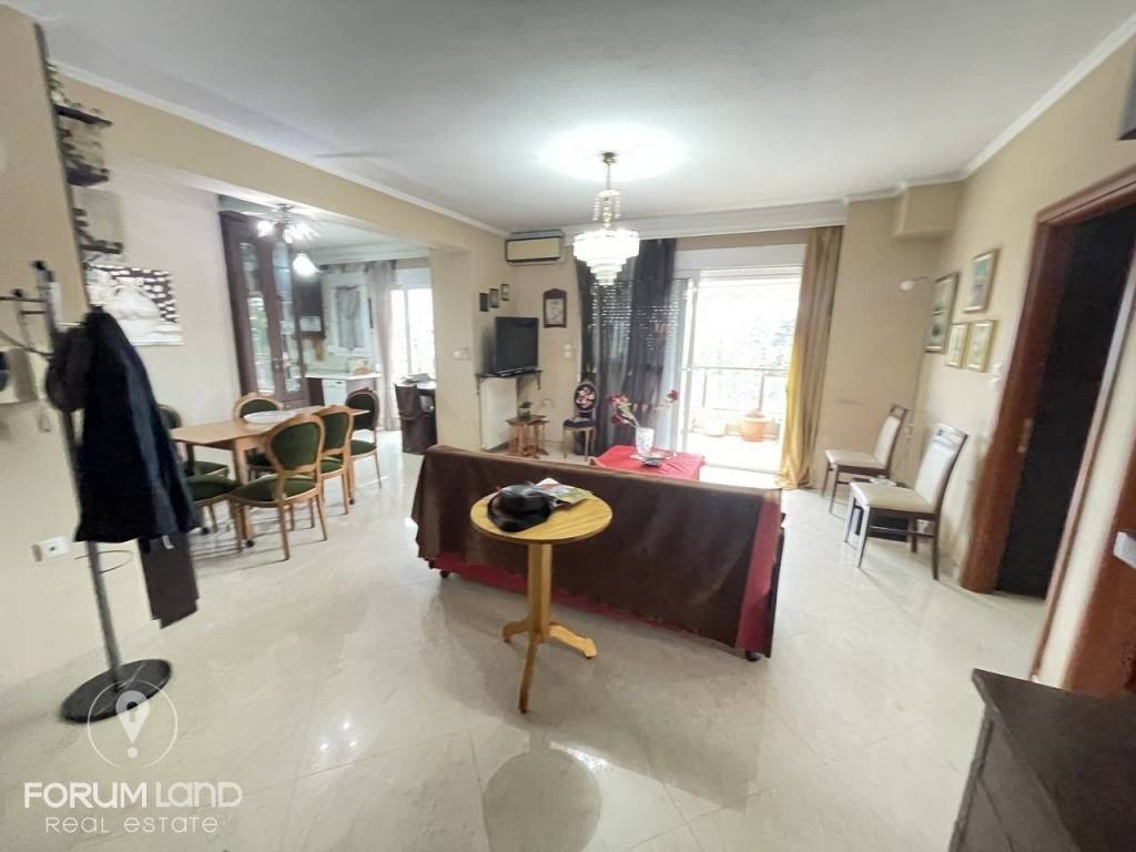 Forumland Real Estate, Σαλοκουζίνα