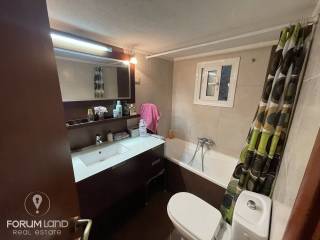 Forumland Real Estate, Μπάνιο