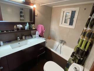 Forumland Real Estate, Μπάνιο