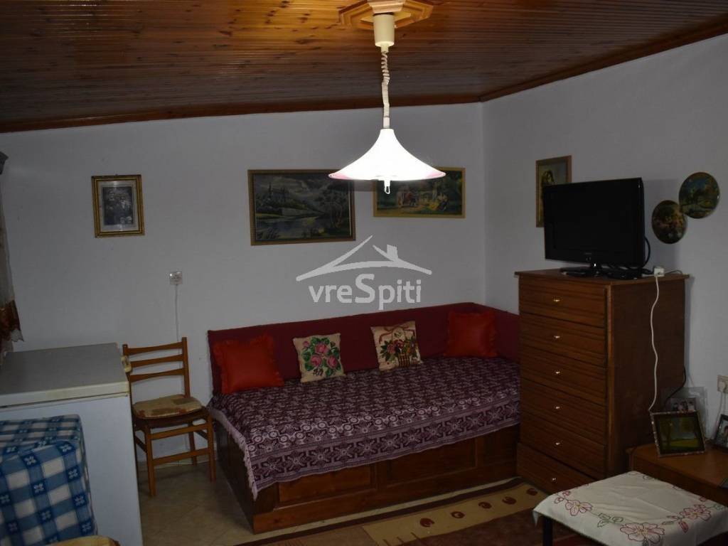 ΑΠΟΨΗ ΜΟΝΟΚΑΤΟΙΚΙΑΣ