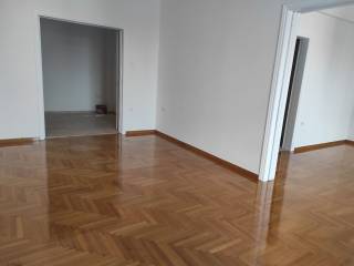 σαλόνι δάπεδα δρύινα