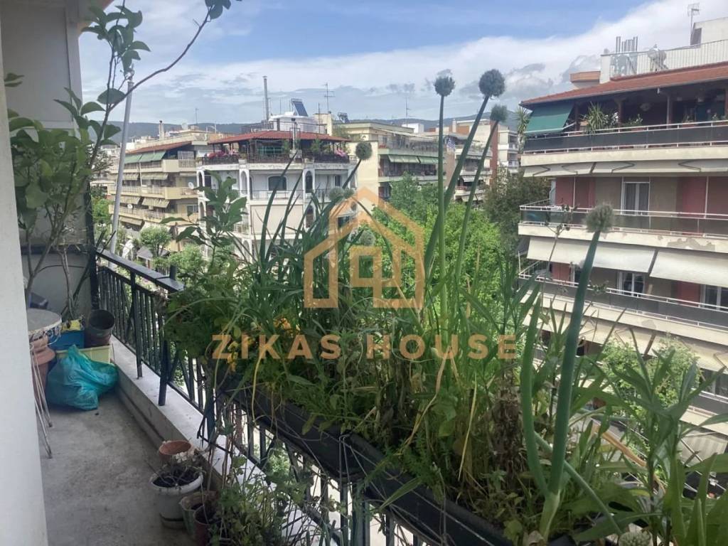 Θέα από μπαλκόνι