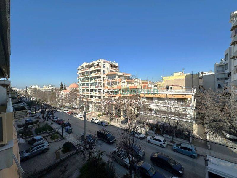 Θέα από μπαλκόνι