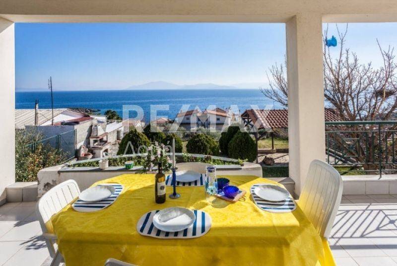 Θέα από μπαλκόνι