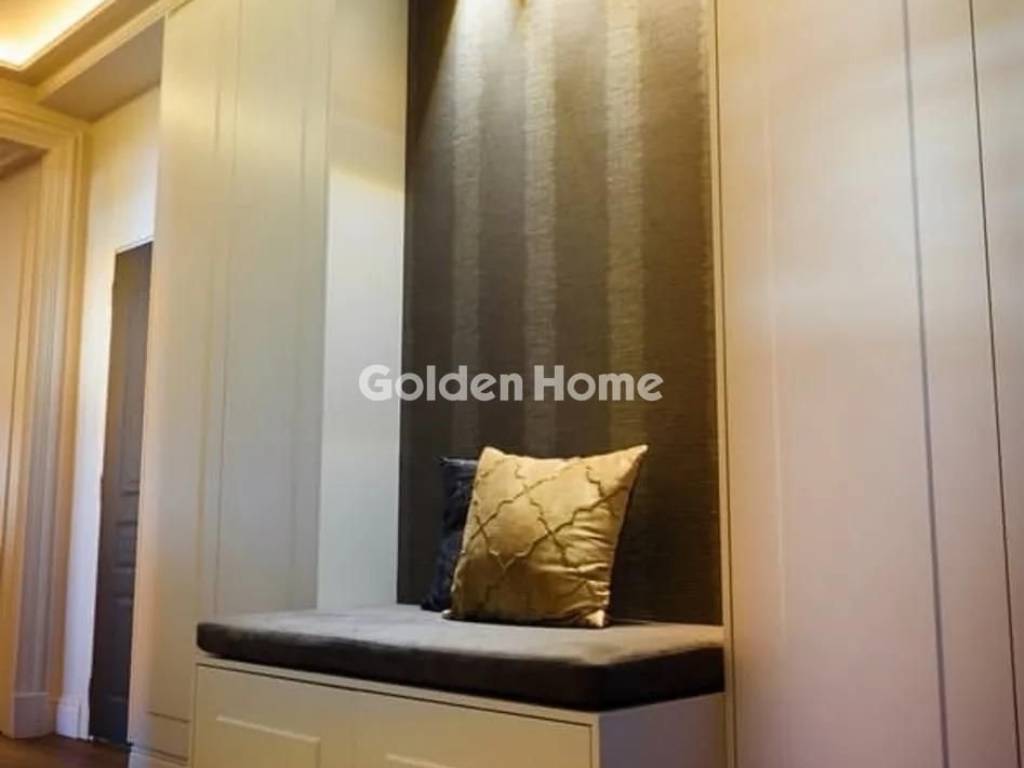 Χολ - Διάδρομος