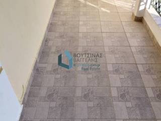 Μπαλκόνι μπροστά