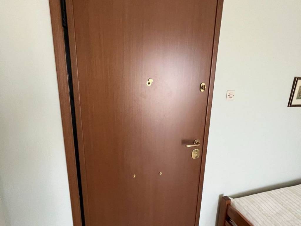 ΠΟΡΤΑ ΑΣΦΑΛΕΙΑΣ