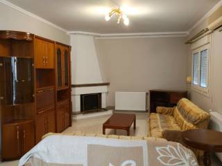 σαλόνι-τζάκι