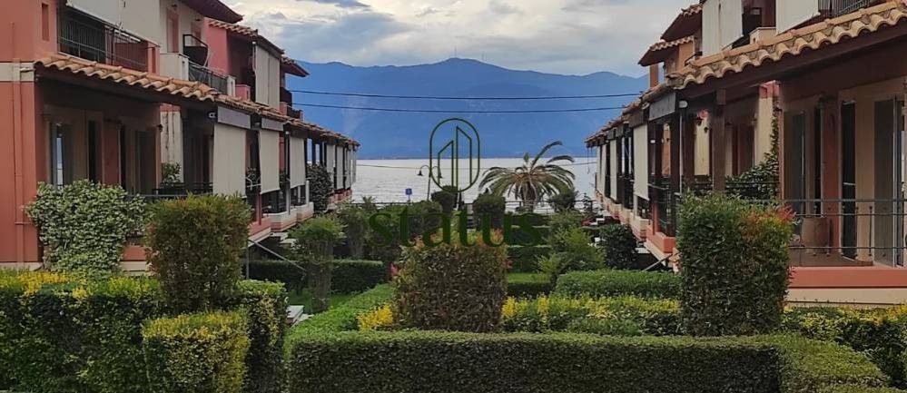 Θέα απο μπαλκόνι