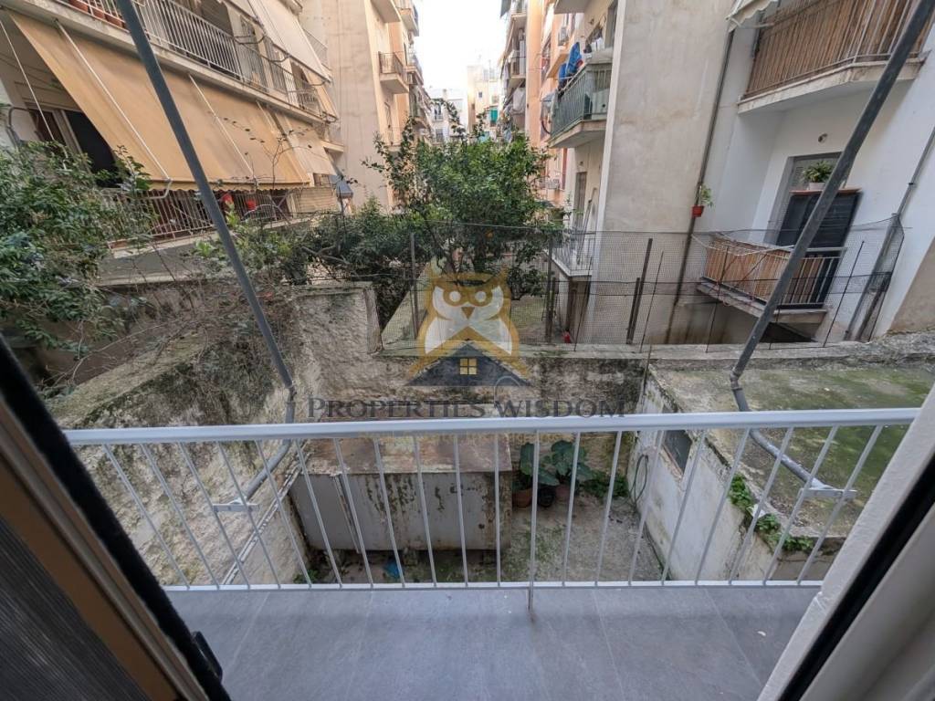 Θέα από μπαλκόνι