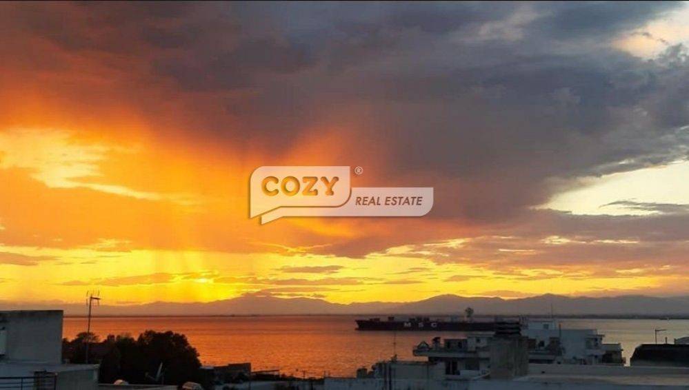 Θέα απο μπαλκόνι