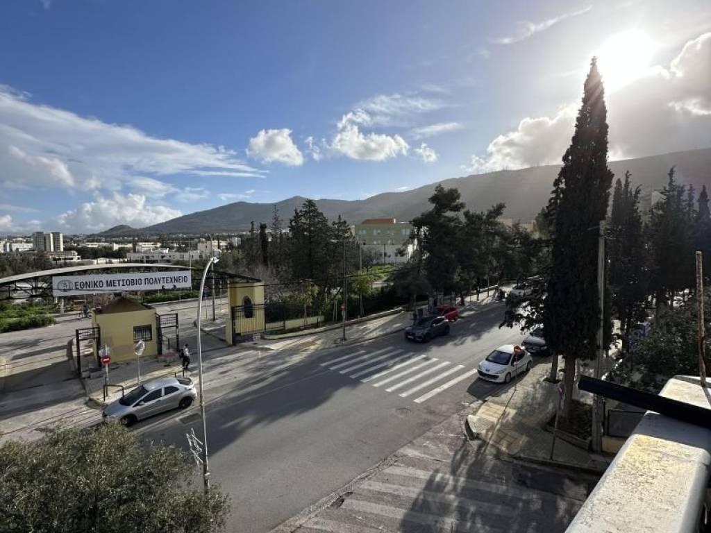 Θέα από μπαλκόνι