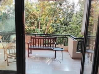 THEA PRASINOY MESA APO TO SPITI