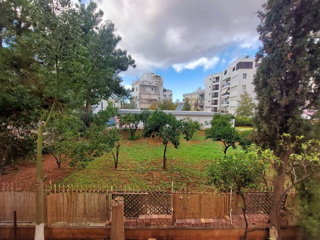 THEA APO YPNODOMATIA