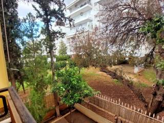 THEA APO YPNODOMATIA