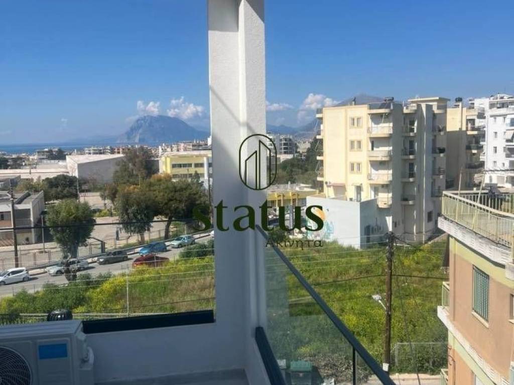 Θέα απο μπαλκόνι