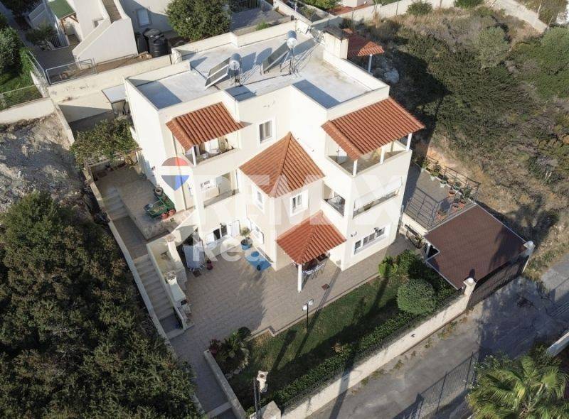 Θέα από μπαλκόνι